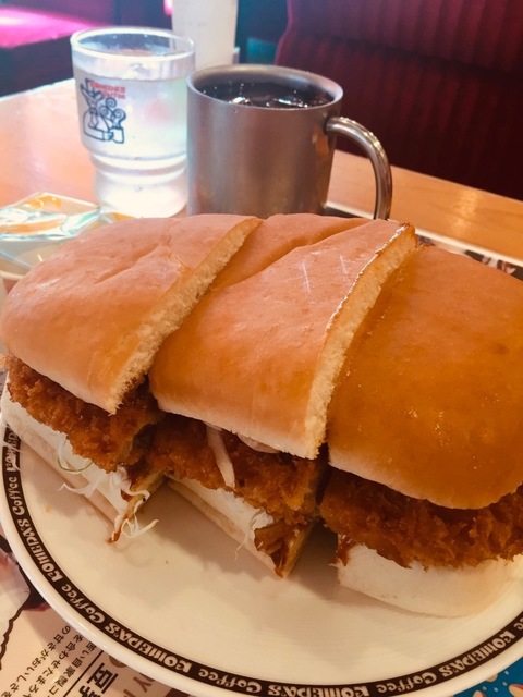 コメダ珈琲 味噌カツサンド 美味しくボリューミー三時のおやつ用にも